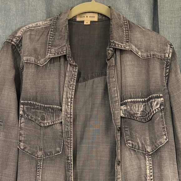 Cloth & Stone Charcoal Button-Up Shirt - Picture 2 of 4